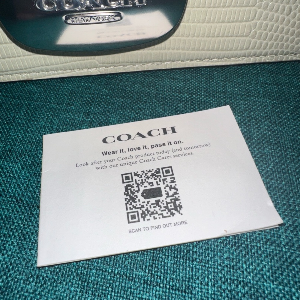 Coach Eliza Pale Green Lizard Embossed Shoulder and Crossbody CR106 SV/AG MINT! - Picture 13 of 15
